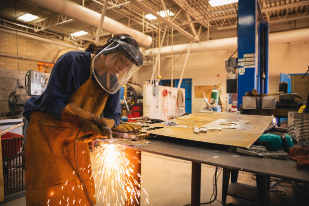 Dundee, OR Welder & Metal Fabrication Company